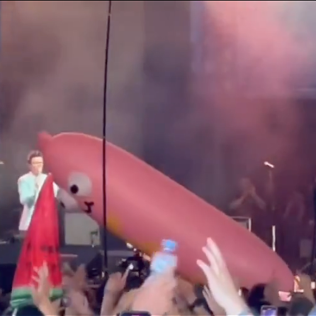 The Epic Tale of the XL Hot Diggity Dog at Glastonbury Festival!