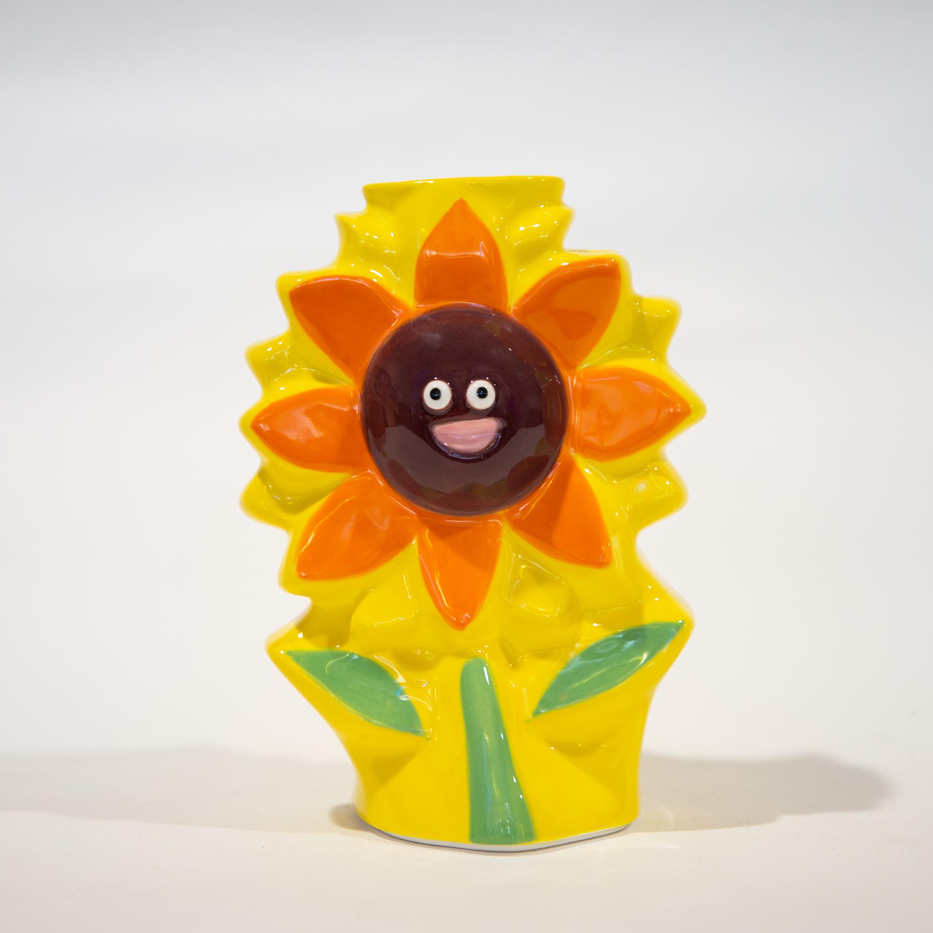 Halo Apollō Flower Vase x Leeeeee Toy | Third Drawer Down UK